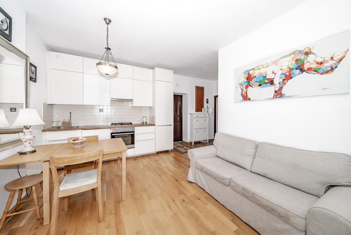 Komfortowe mieszkanie 3-pok. z balkonem.